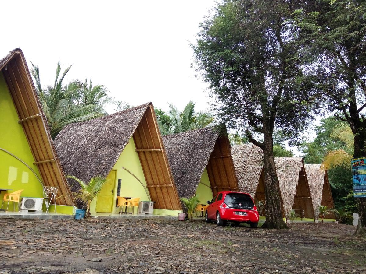 Bunar Tunggal Villa N Resto Anyer Extérieur photo