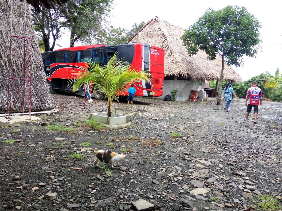 Bunar Tunggal Villa N Resto Anyer Extérieur photo
