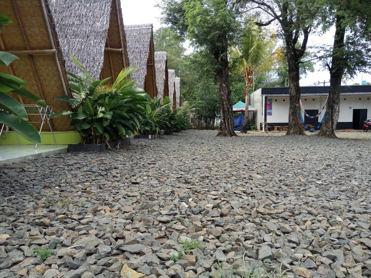 Bunar Tunggal Villa N Resto Anyer Extérieur photo